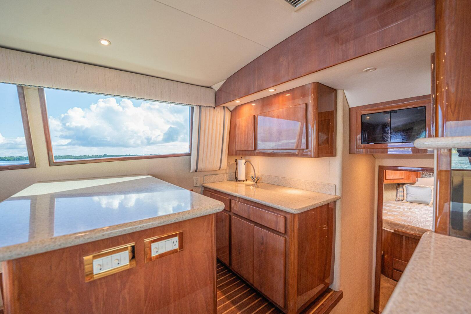 Manana 43ft Egg Harbor Yacht For Sale