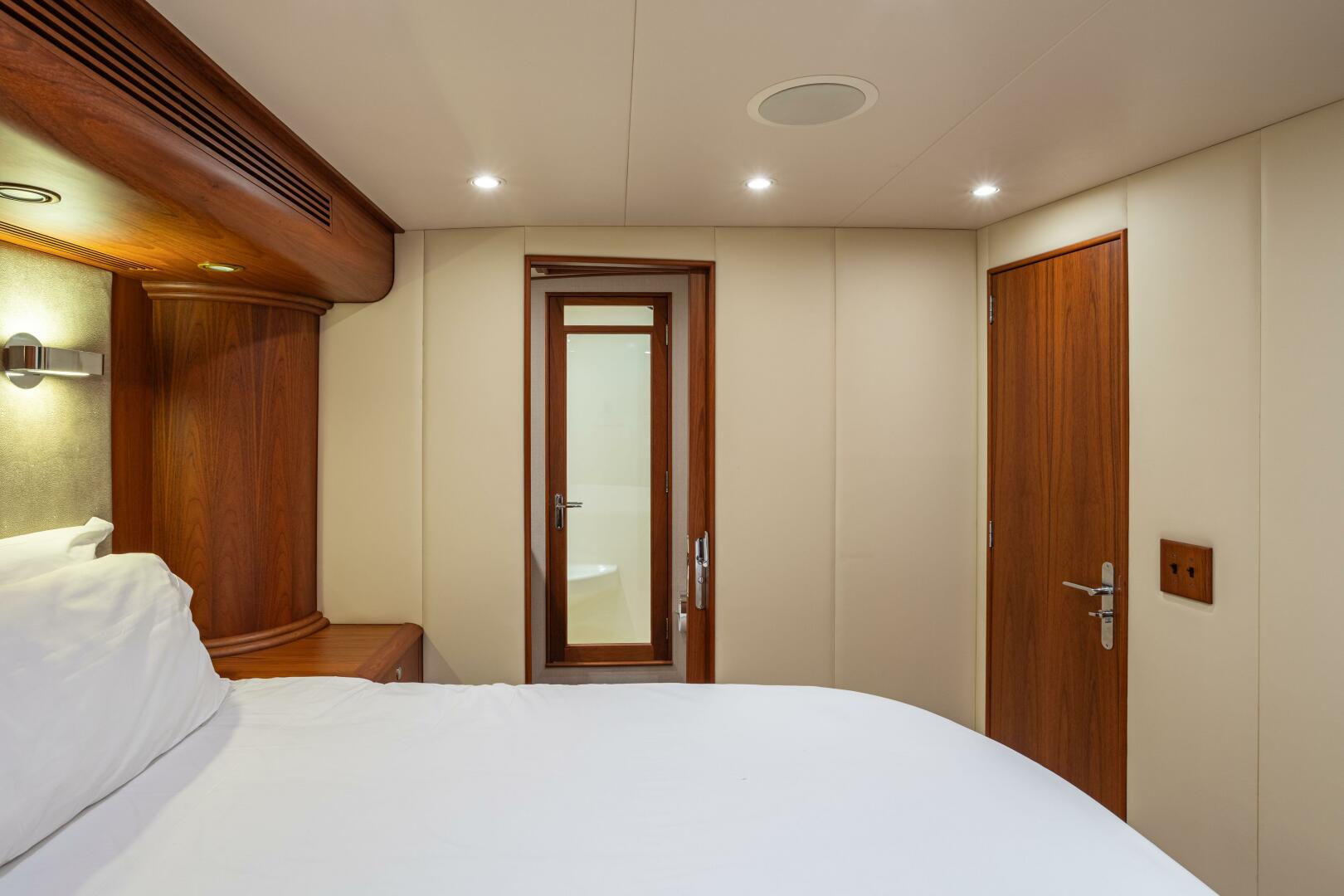 HT HOOK 72ft Merritt Yacht For Sale