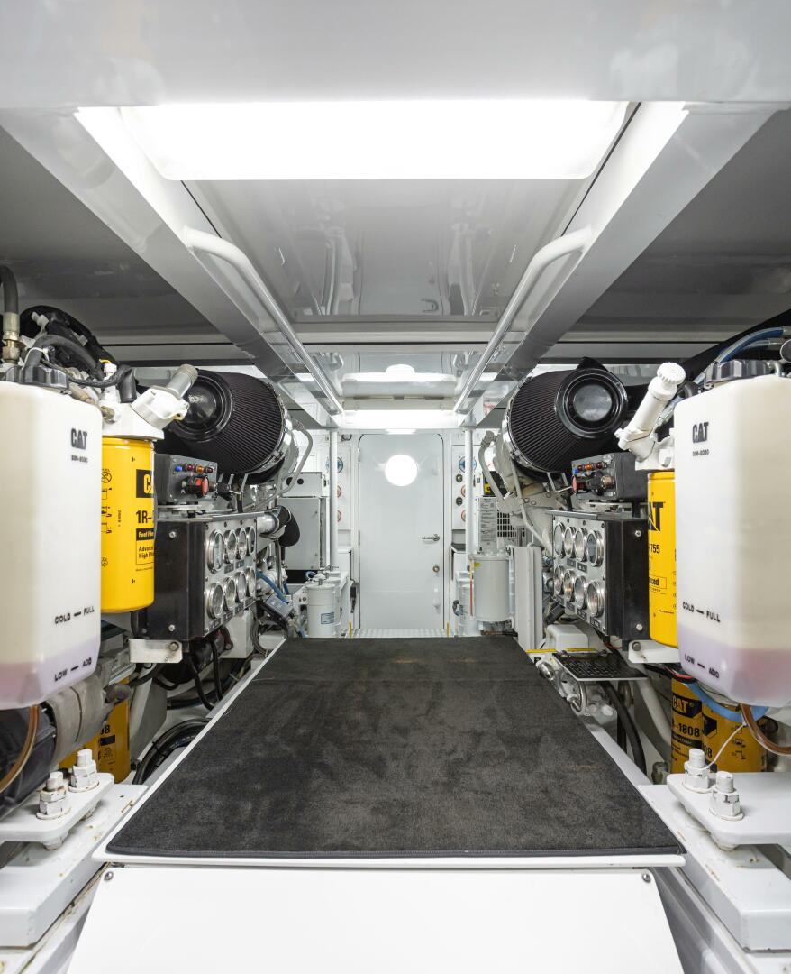 HT HOOK 72ft Merritt Yacht For Sale