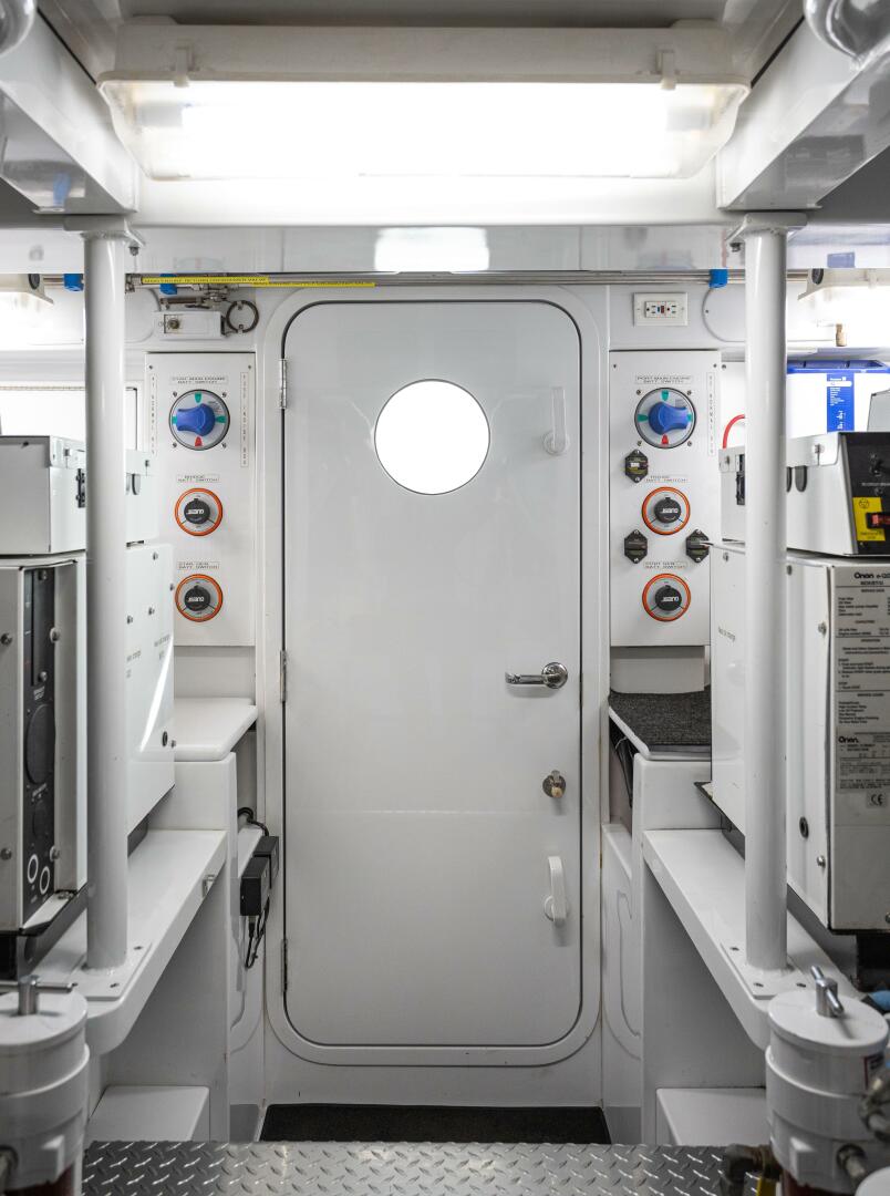 HT HOOK 72ft Merritt Yacht For Sale