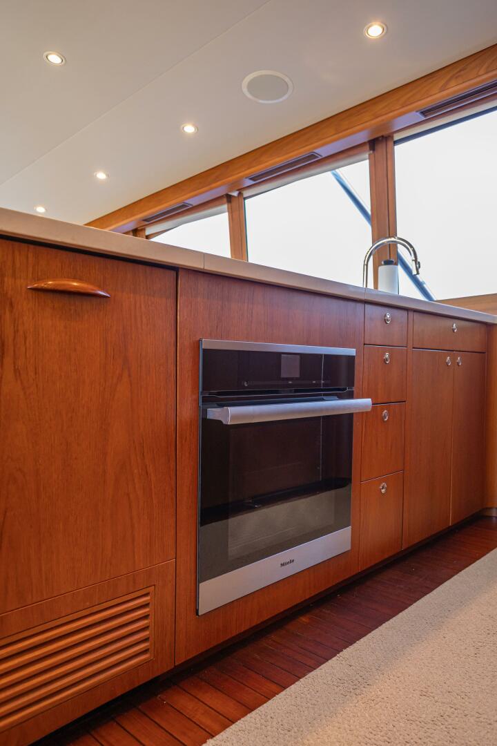 HT HOOK 72ft Merritt Yacht For Sale