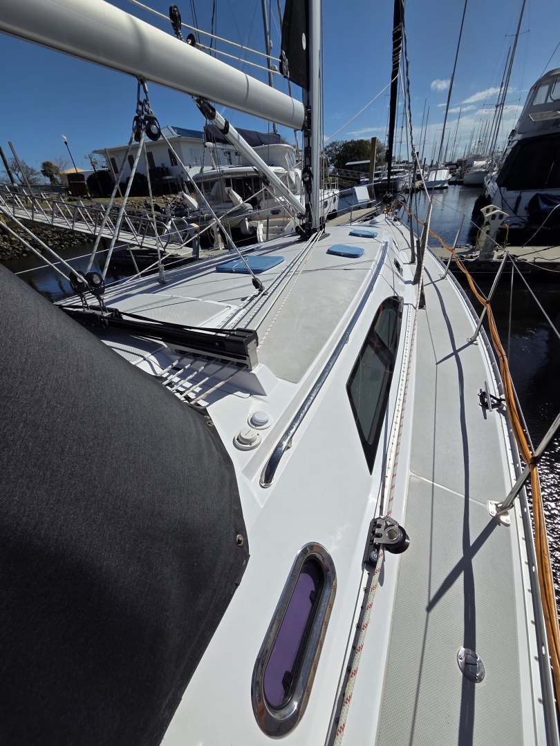 Here  amp  Now 44ft Catalina Yacht For Sale