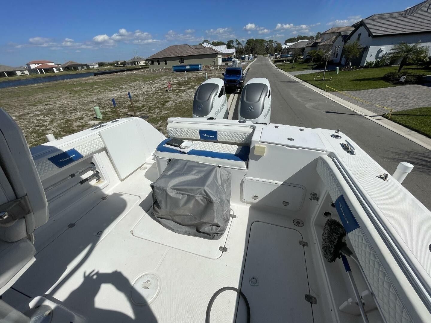 2004 Pro-Line 30 Express Walkaround