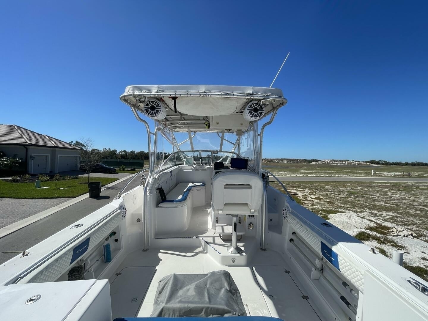32ft Pro Line Yacht For Sale