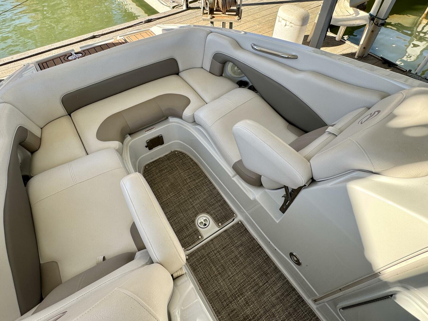 2016 Crownline Eclipse E4