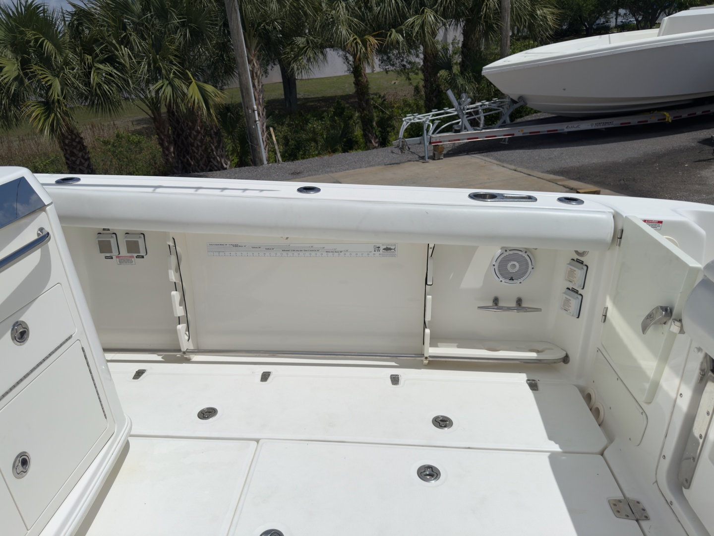 2016 Boston Whaler 350 Outrage