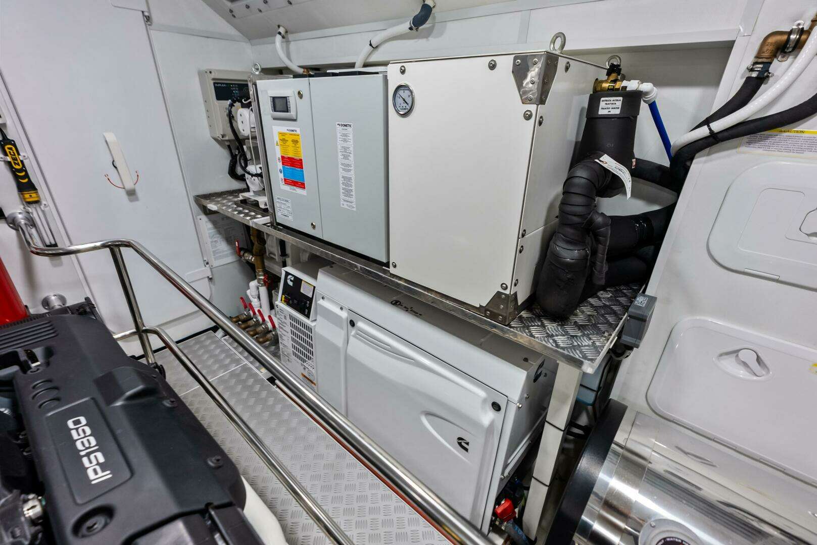 Absolute 75 Navetta Yacht For Sale