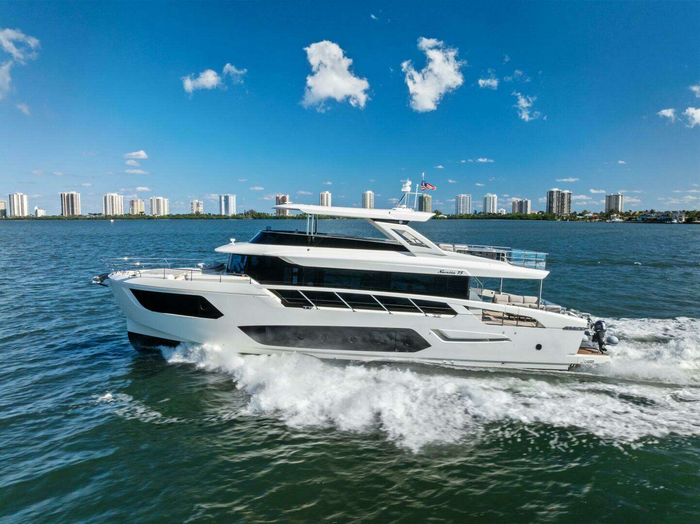 Absolute 75 Navetta Yacht For Sale