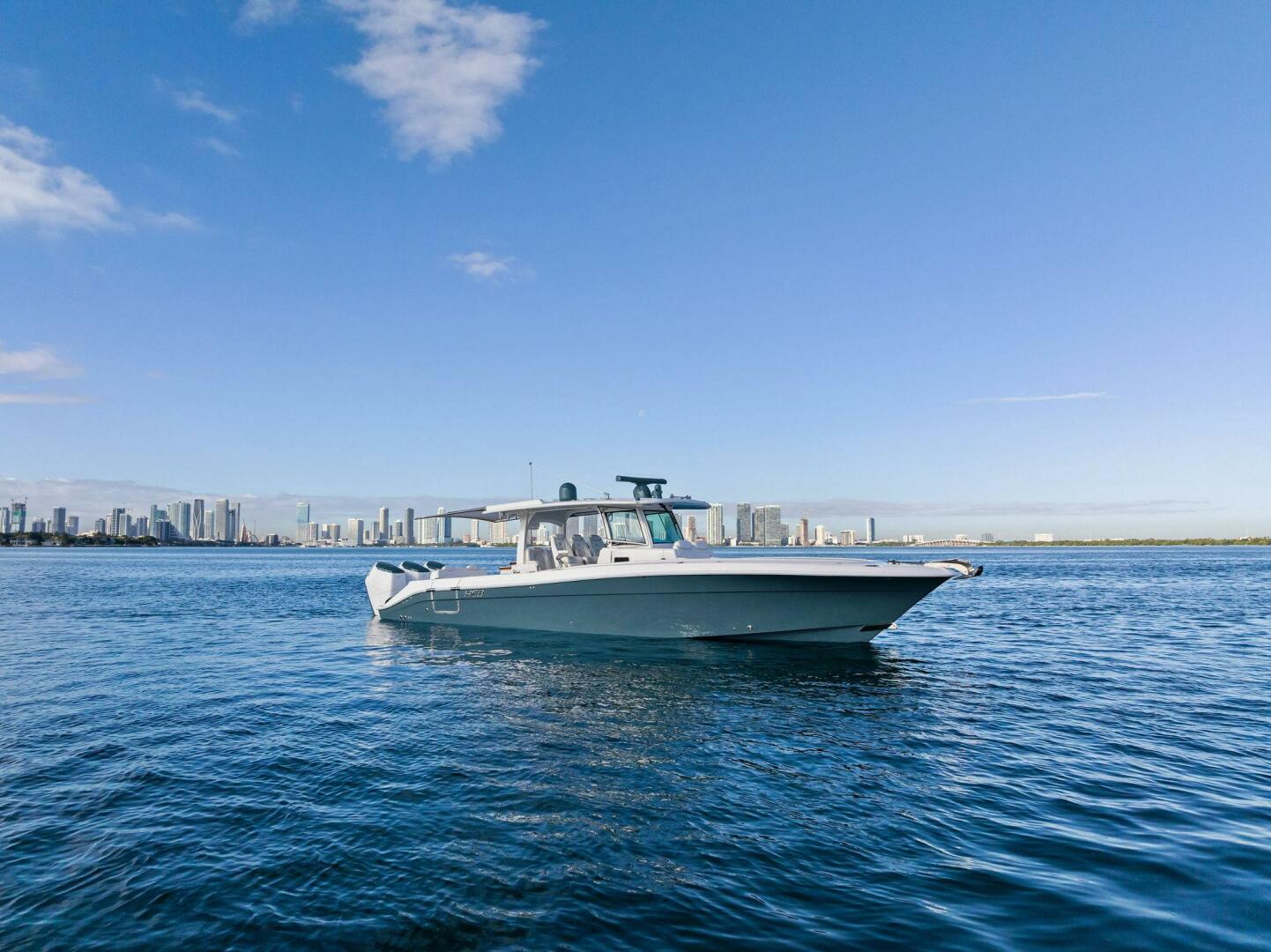 No Name 42ft HCB Yacht For Sale