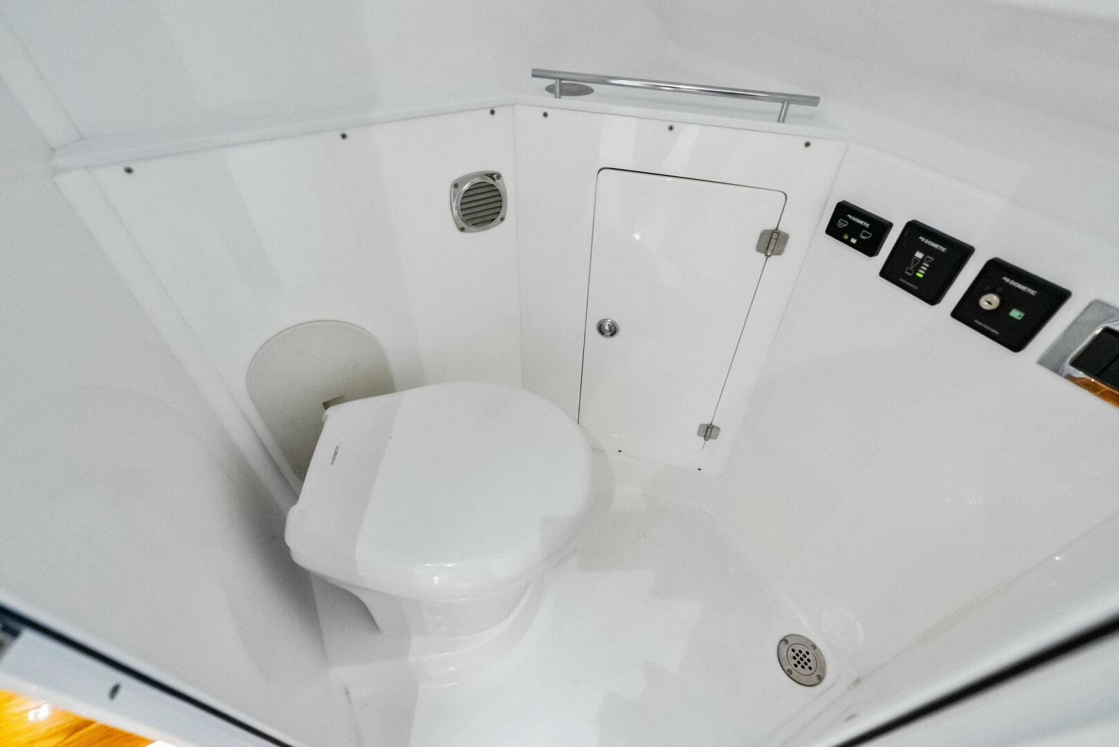 No Name 42ft HCB Yacht For Sale