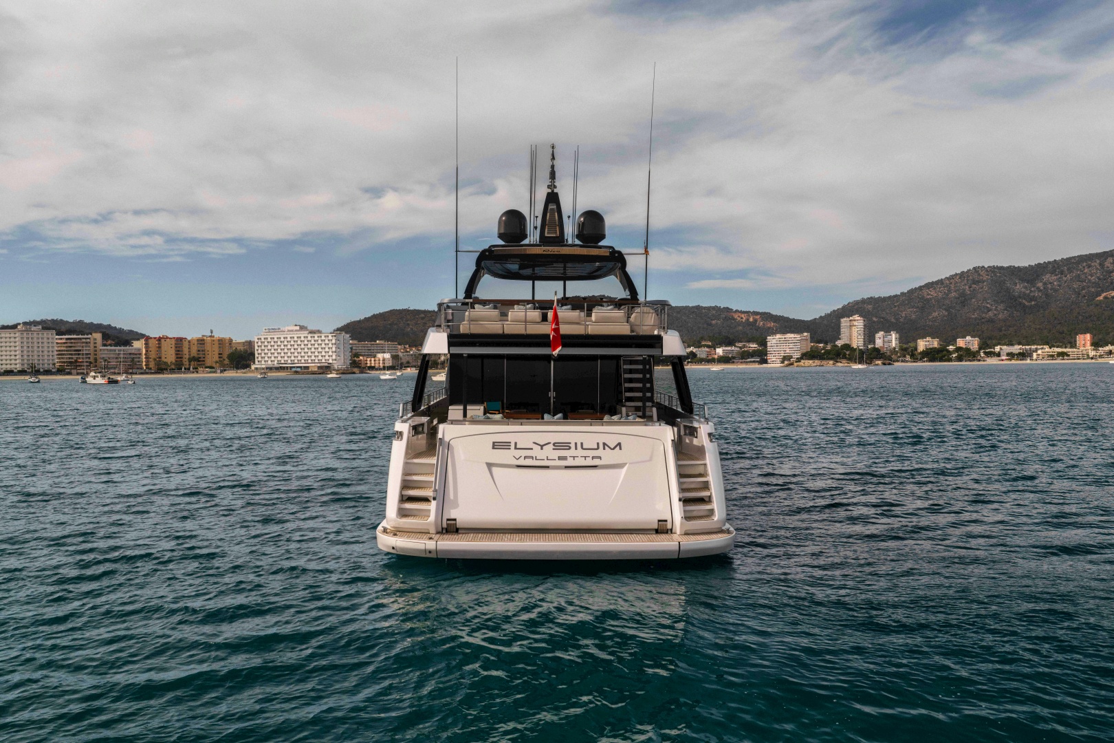 yacht-image-thumbnail