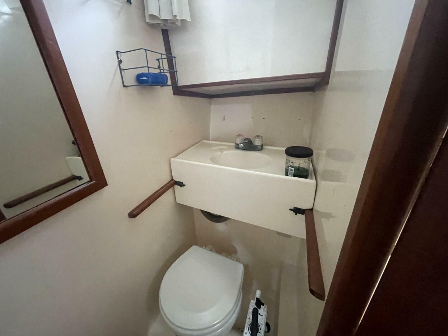 Lady mar 34ft Marine Trader Yacht For Sale