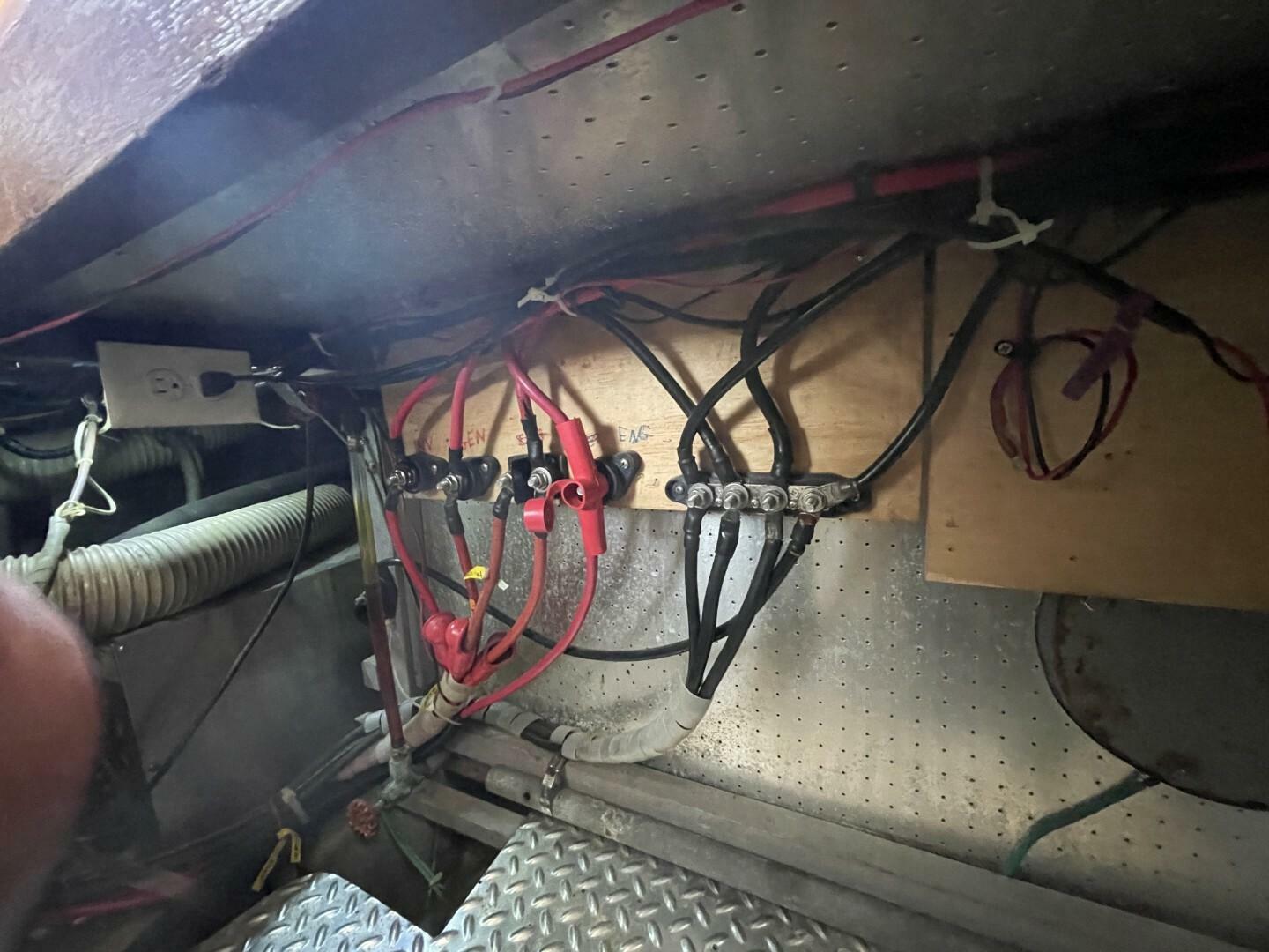 Lady mar 34ft Marine Trader Yacht For Sale