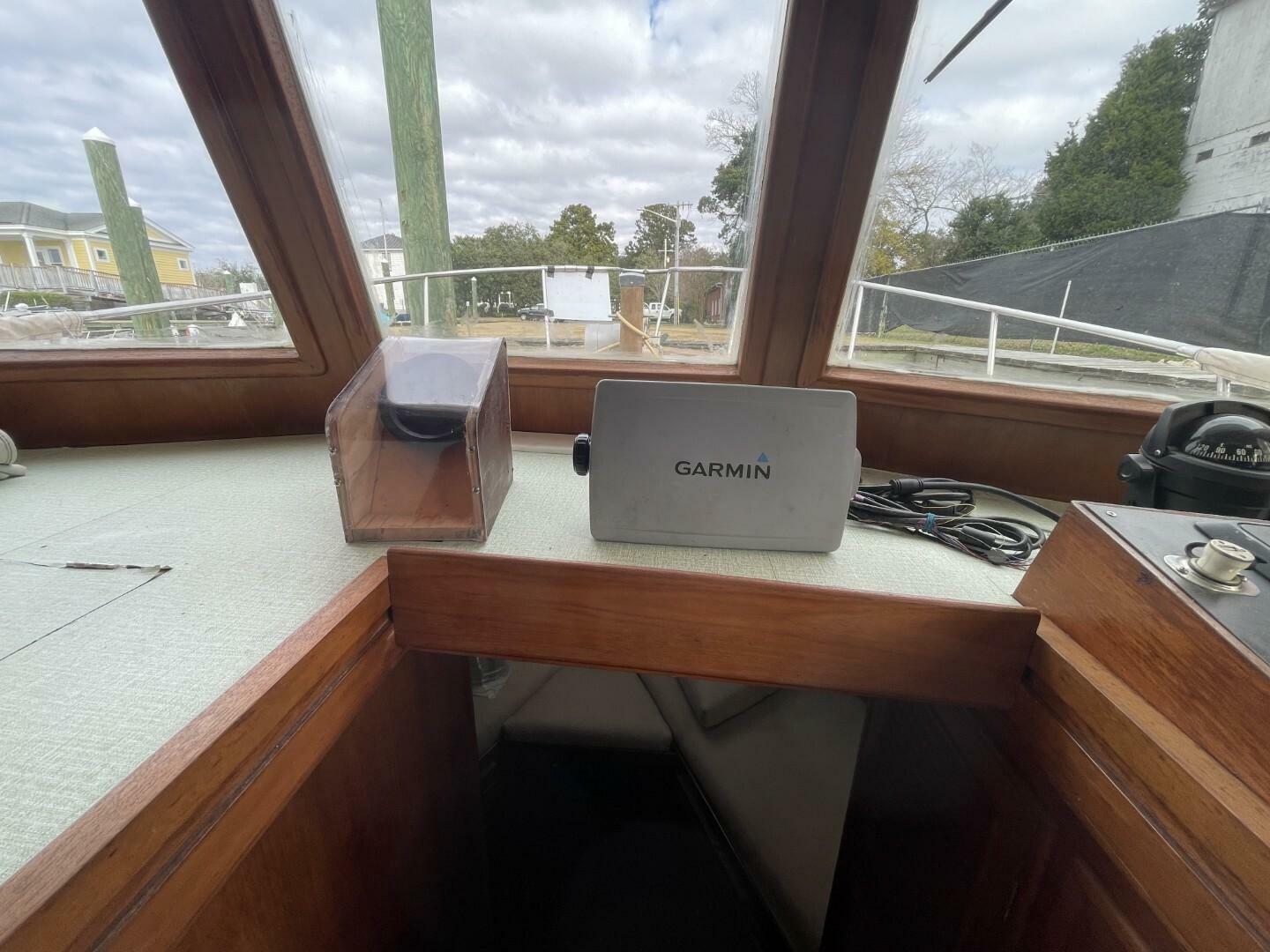 Lady mar 34ft Marine Trader Yacht For Sale