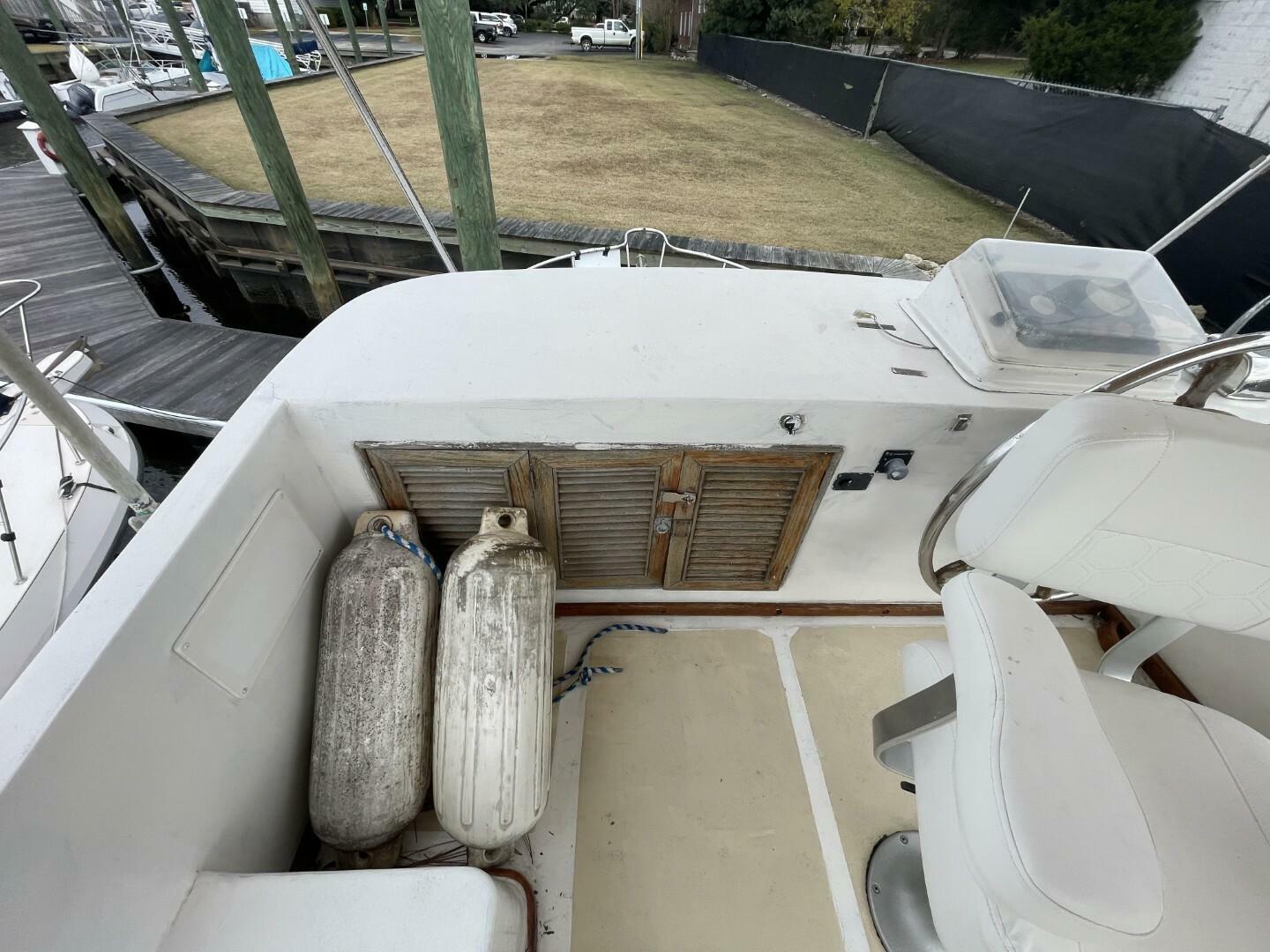 Lady mar 34ft Marine Trader Yacht For Sale