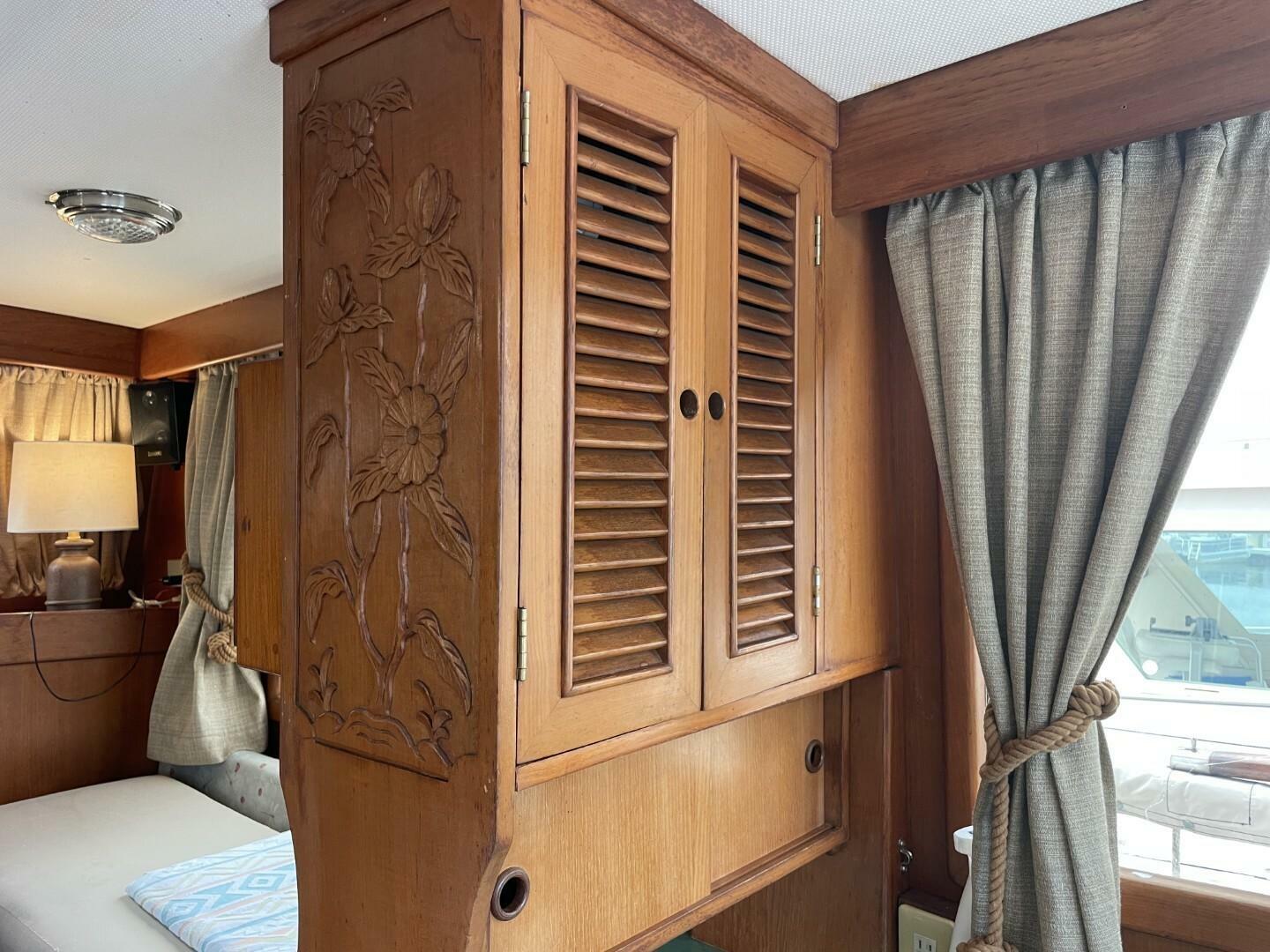 Lady mar 34ft Marine Trader Yacht For Sale