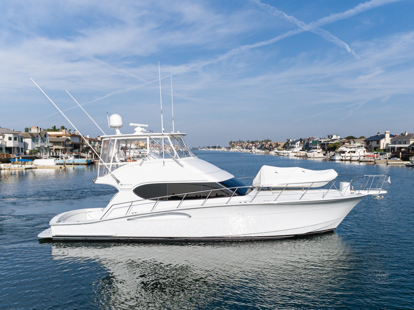 BRAINWAVE 54ft Hatteras Yacht For Sale