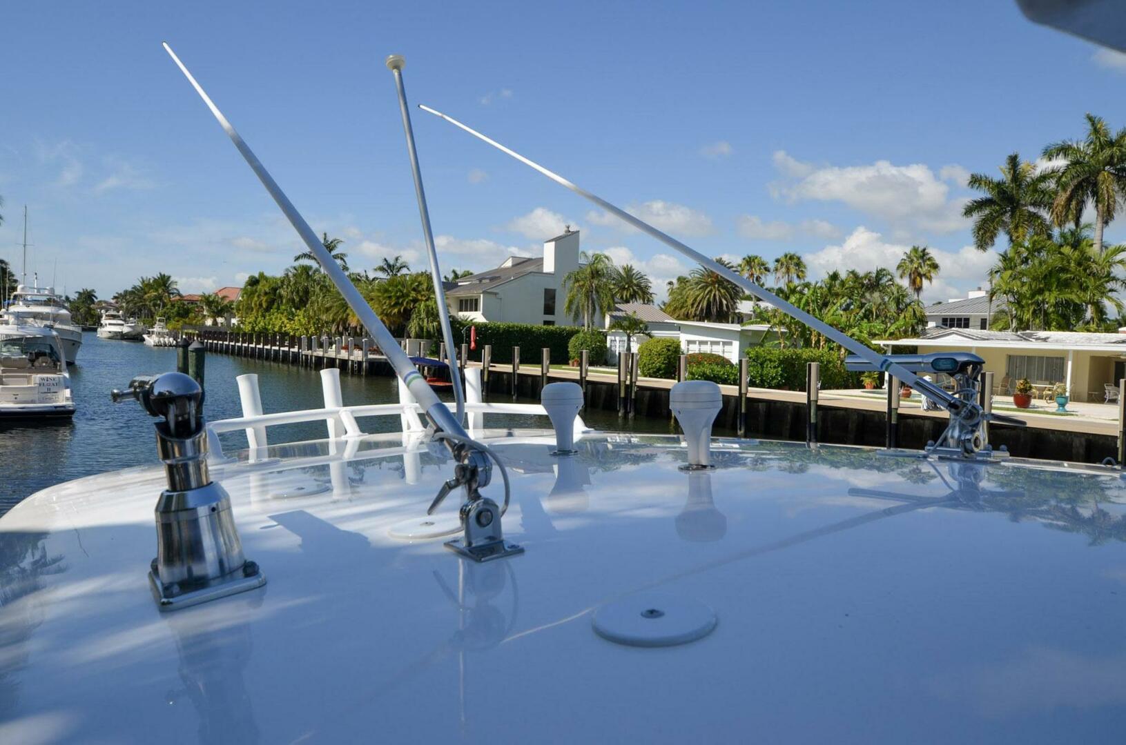 Quid Pro Quo 30ft Intrepid Yacht For Sale