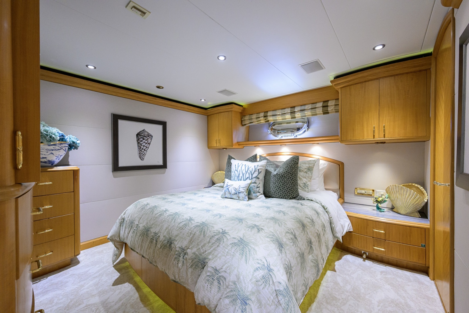 CHARLOTTE ANN 125ft Cheoy Lee Yacht For Sale