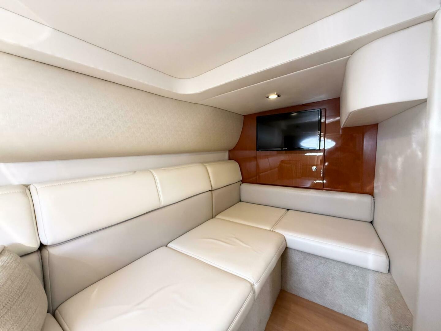 GAME CHANGER 37ft Formula Yacht For Sale GAME CHANGER 37ft Formula Yacht For Sale