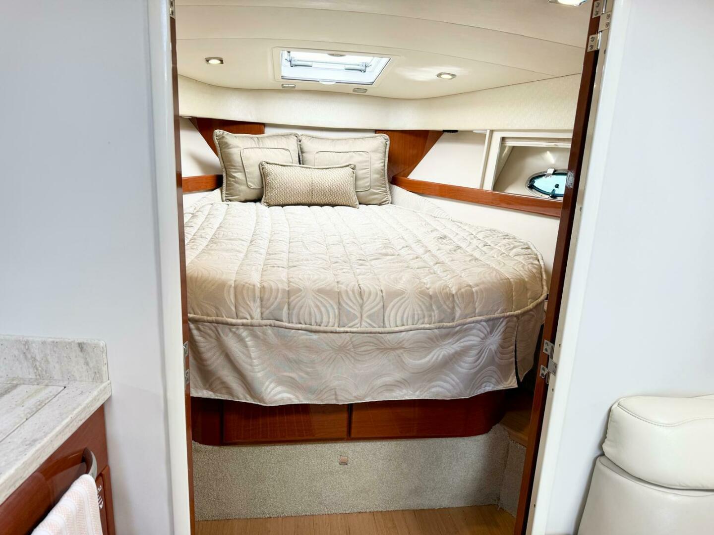 GAME CHANGER 37ft Formula Yacht For Sale GAME CHANGER 37ft Formula Yacht For Sale