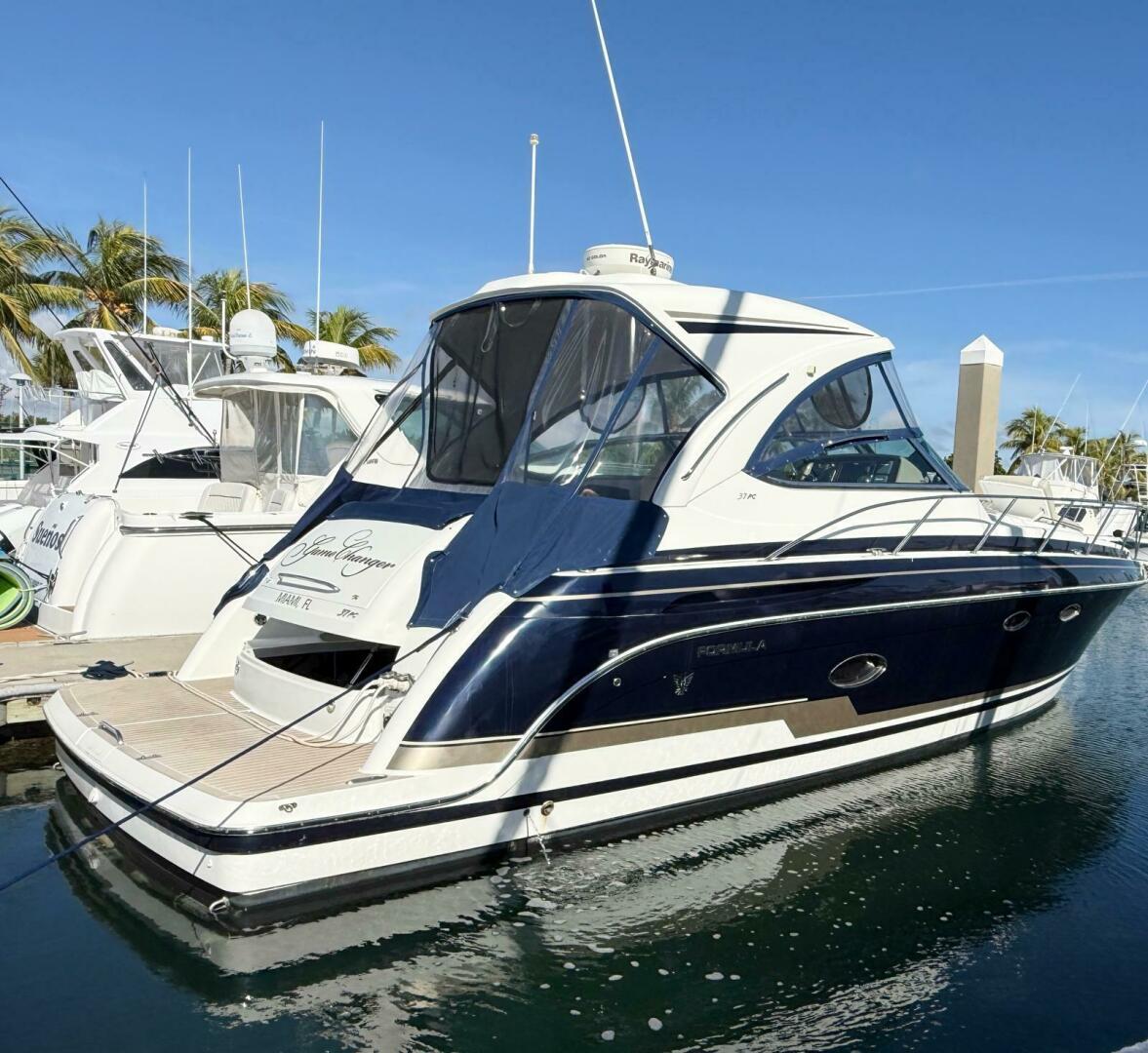 GAME CHANGER 37ft Formula Yacht For Sale GAME CHANGER 37ft Formula Yacht For Sale