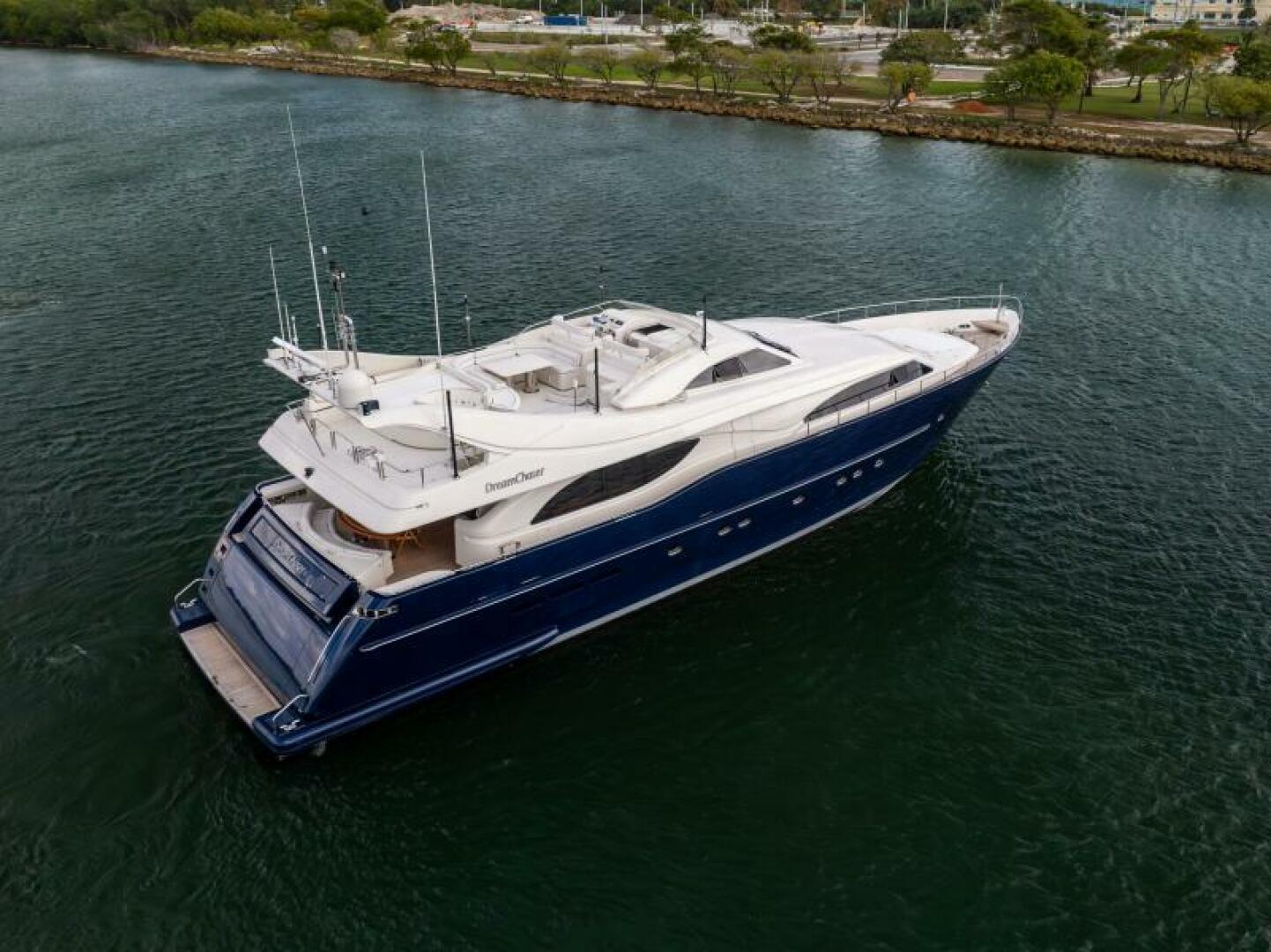 DREAMCHASER 94ft Ferretti Yachts Yacht For Sale