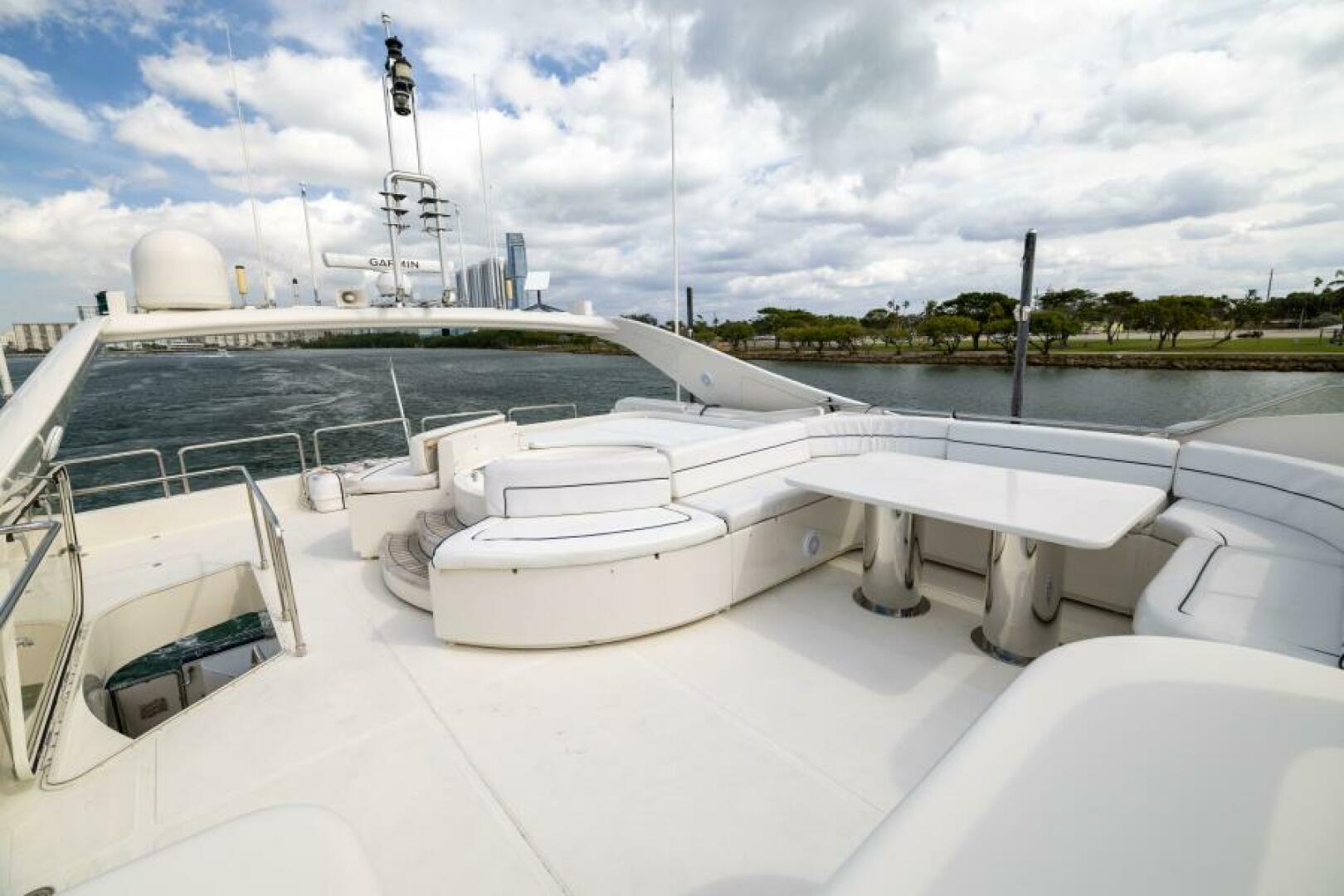 DREAMCHASER 94ft Ferretti Yachts Yacht For Sale