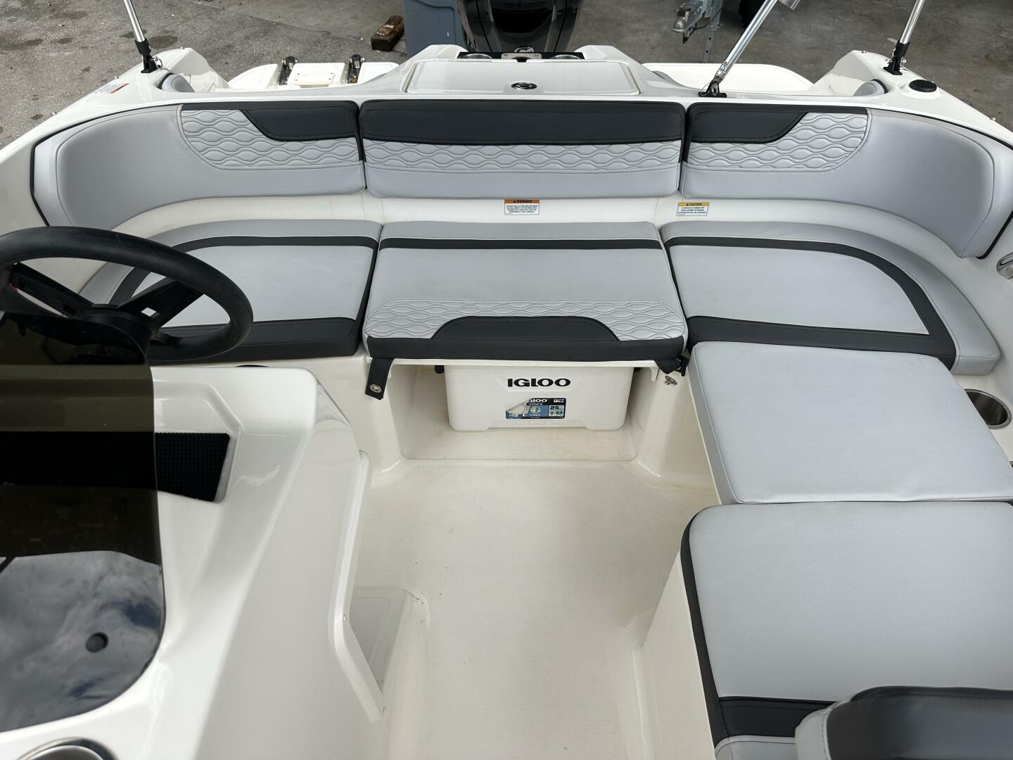 17ft Bayliner Yacht For Sale