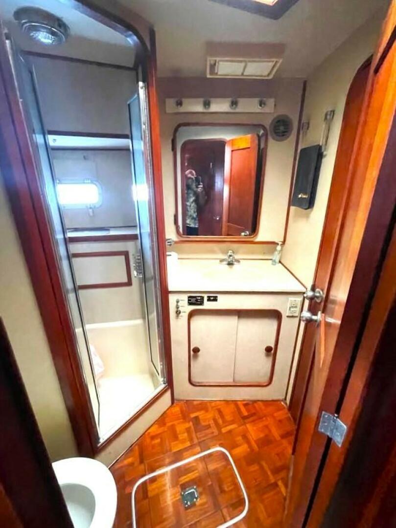 OHANA 42ft Chris Craft Yacht For Sale OHANA 42ft Chris Craft Yacht For Sale