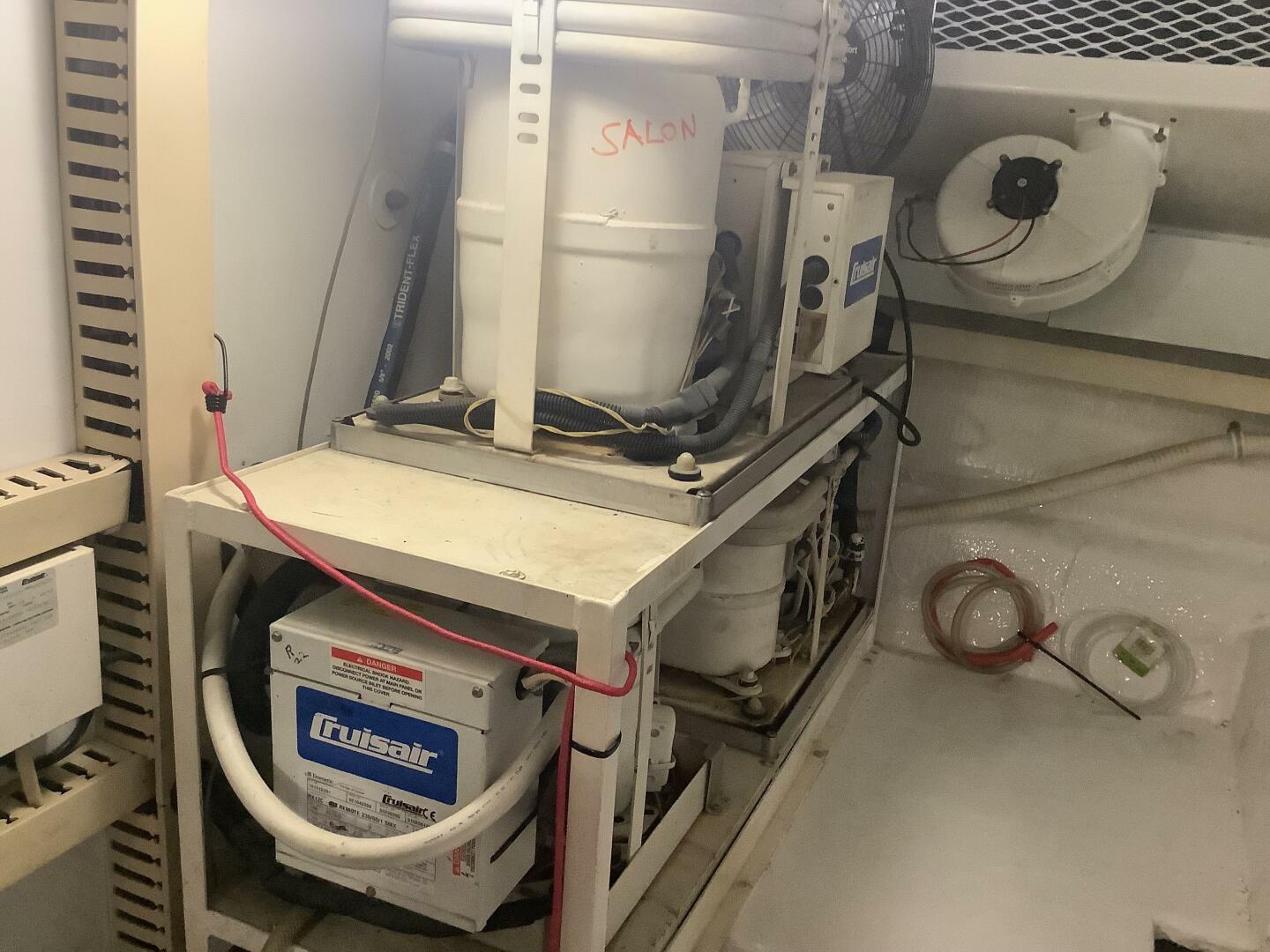 FOURTH QUARTER 50ft Viking Yacht For Sale