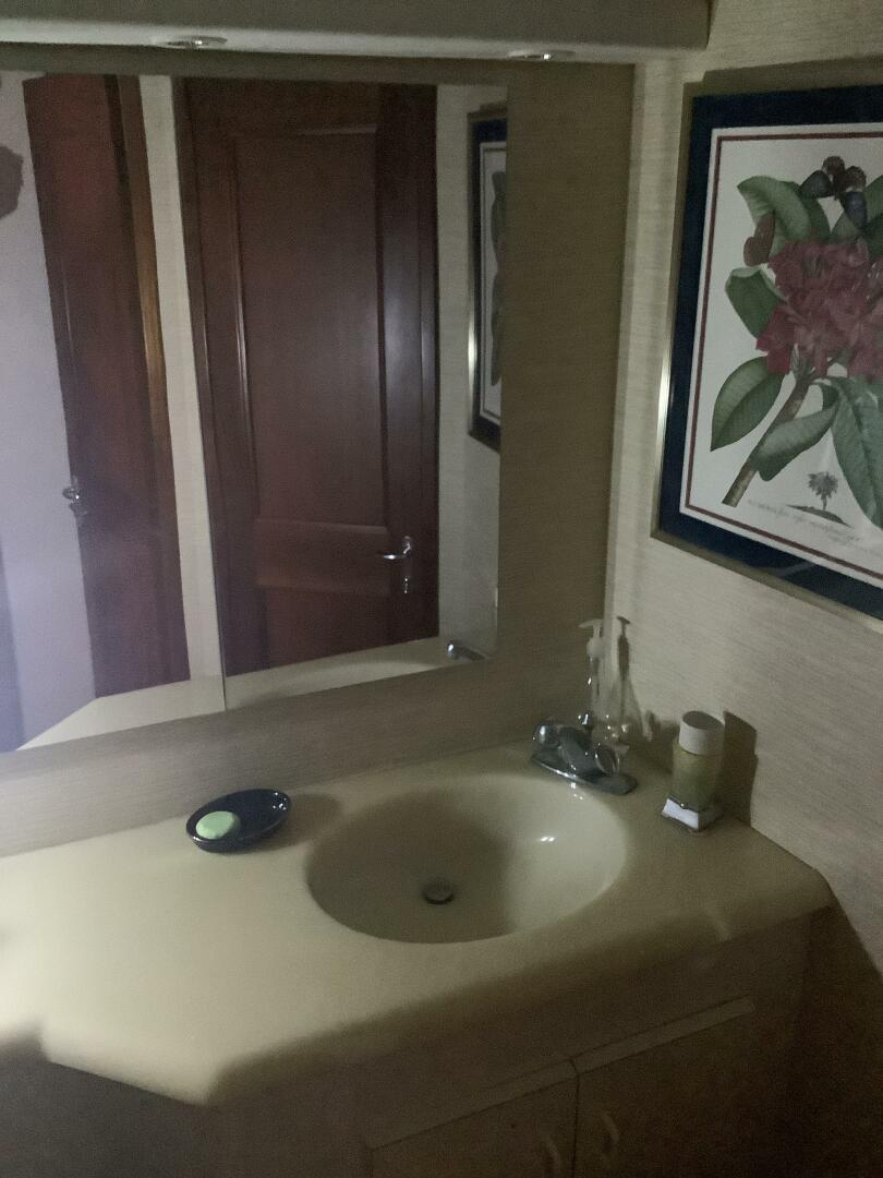 FOURTH QUARTER 50ft Viking Yacht For Sale