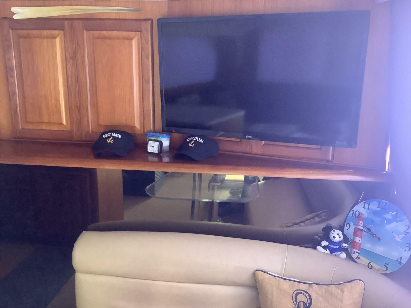 FOURTH QUARTER 50ft Viking Yacht For Sale