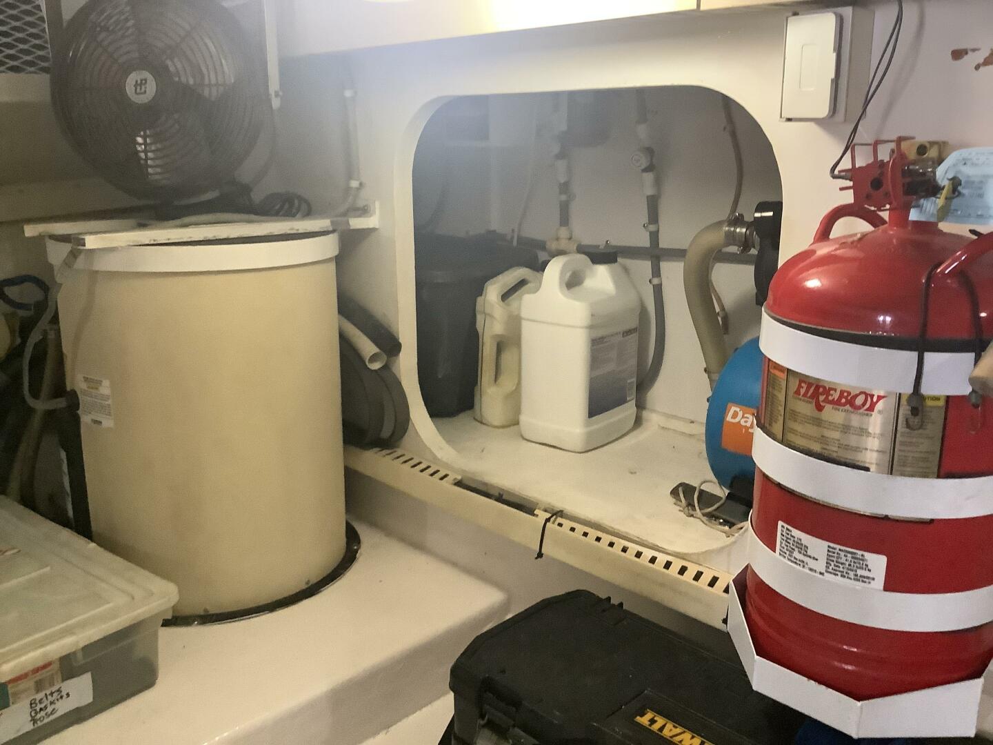 FOURTH QUARTER 50ft Viking Yacht For Sale