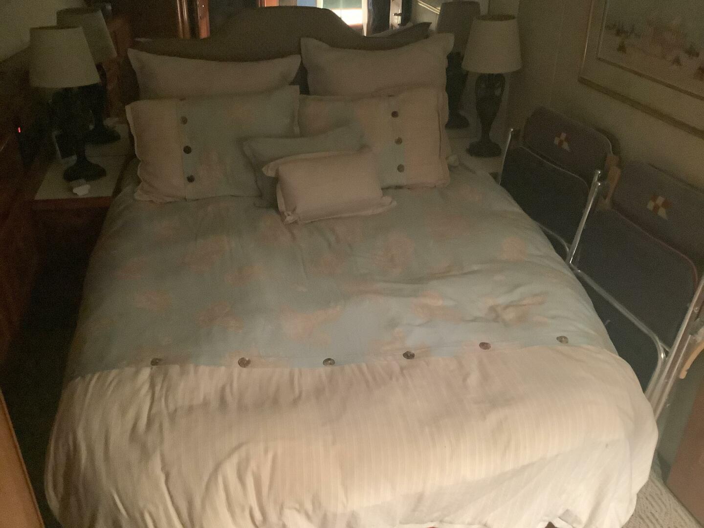 FOURTH QUARTER 50ft Viking Yacht For Sale