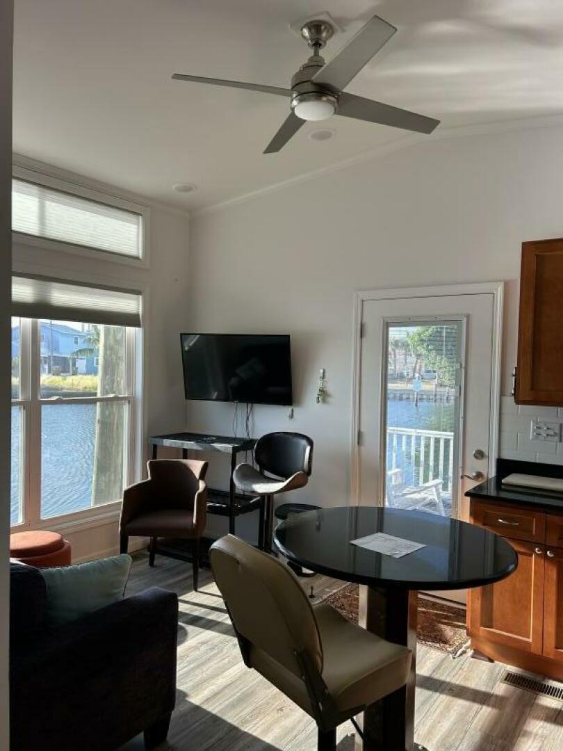 52ft Harbor Home Yacht For Sale