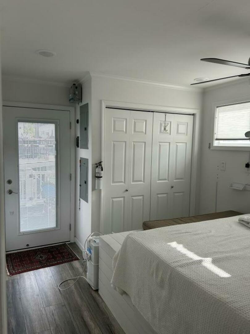 52ft Harbor Home Yacht For Sale