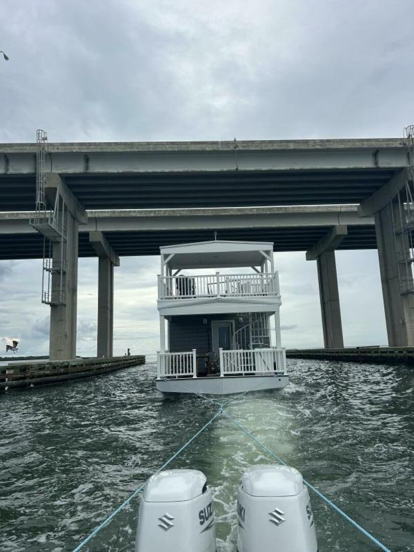 52ft Harbor Home Yacht For Sale