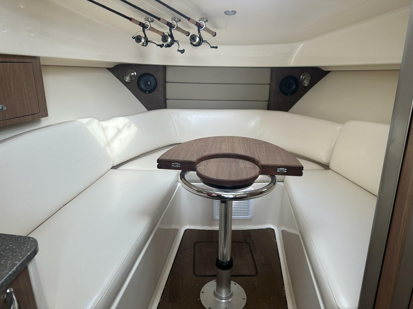 31ft Boston Whaler Yacht For Sale