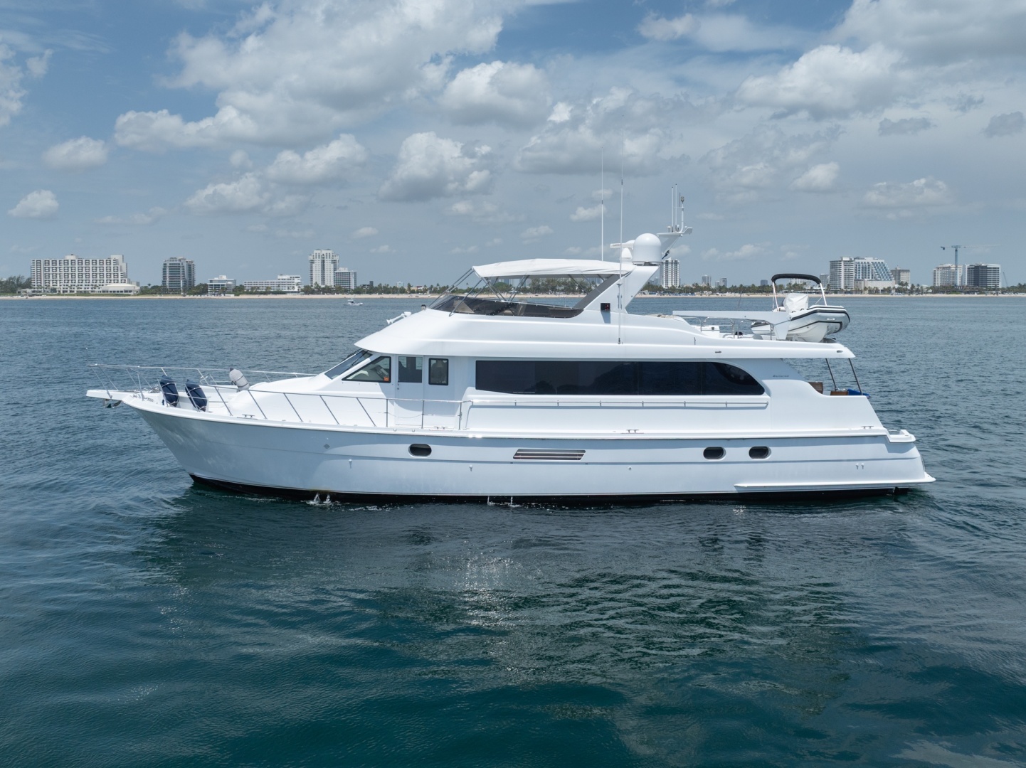 Hatteras 75 Sport Deck — Island Dancer - Photo 5