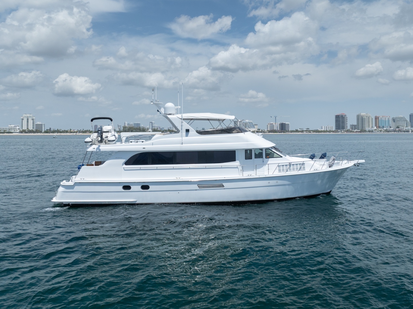 Hatteras 75 Sport Deck — Island Dancer