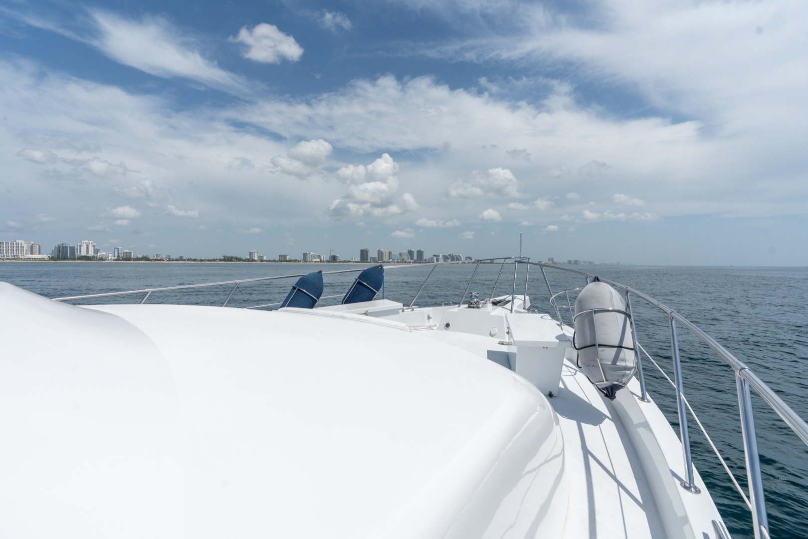 Hatteras 75 Sport Deck — Island Dancer - Photo 19
