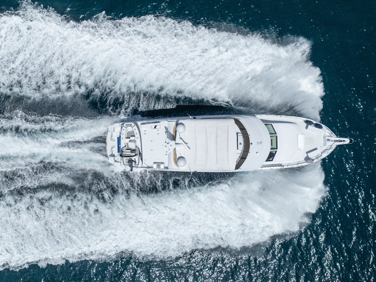 Hatteras 75 Sport Deck — Island Dancer - Photo 12