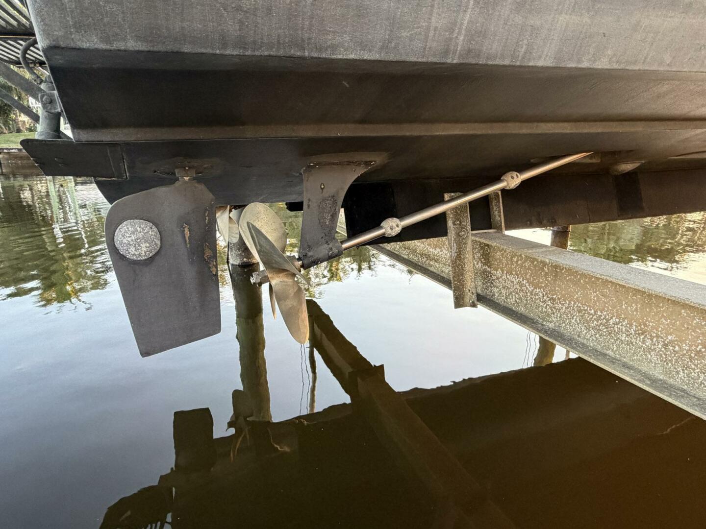 SINE QUA NON 33ft Bertram Yacht For Sale