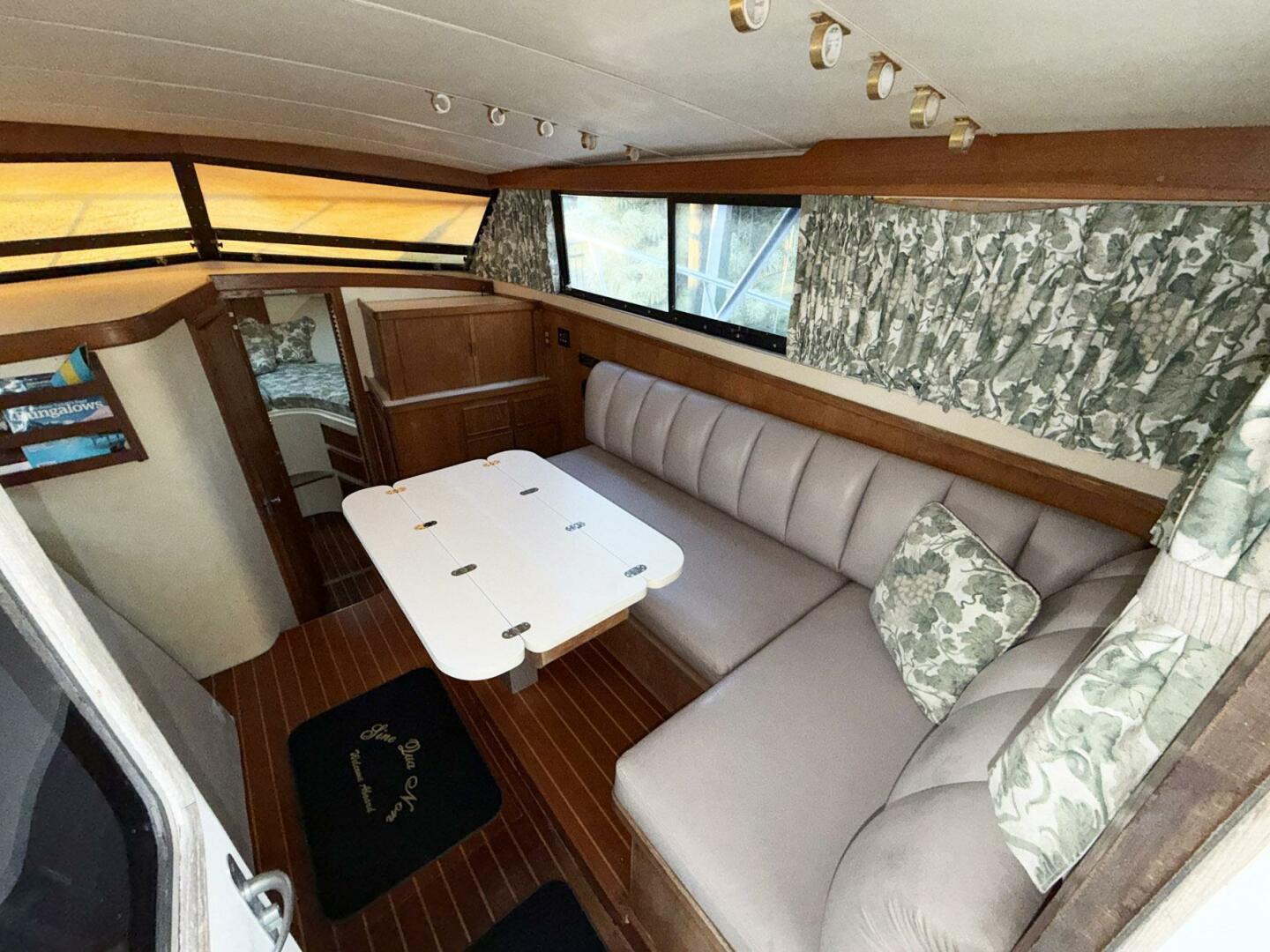 SINE QUA NON 33ft Bertram Yacht For Sale