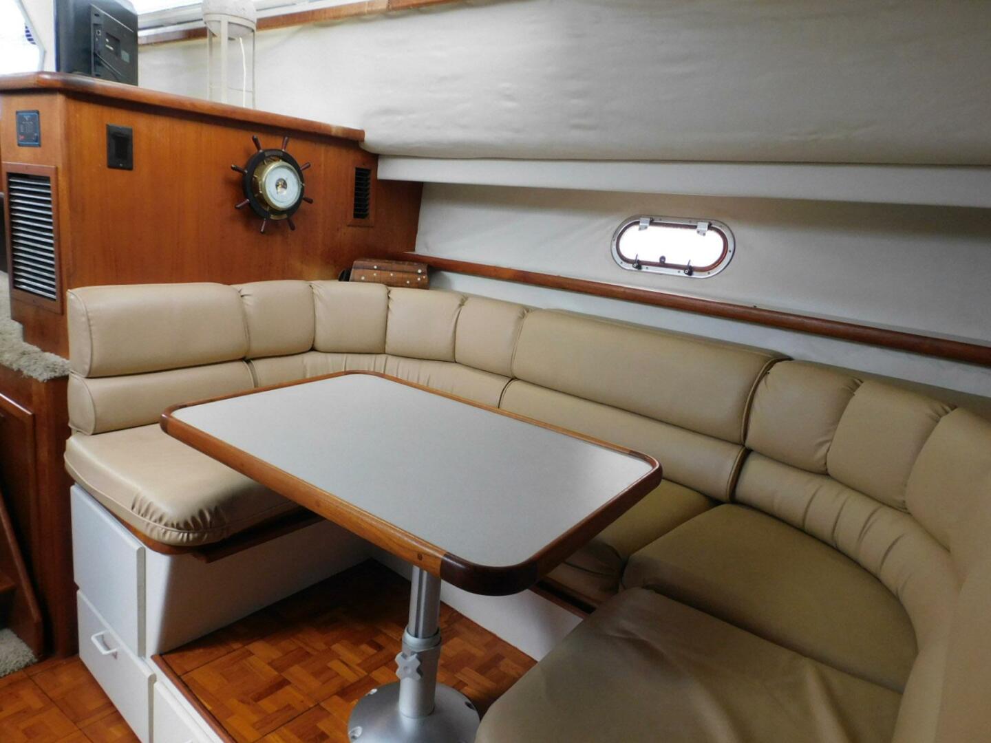 La Vida 44ft Carver Yacht For Sale La Vida 44ft Carver Yacht For Sale