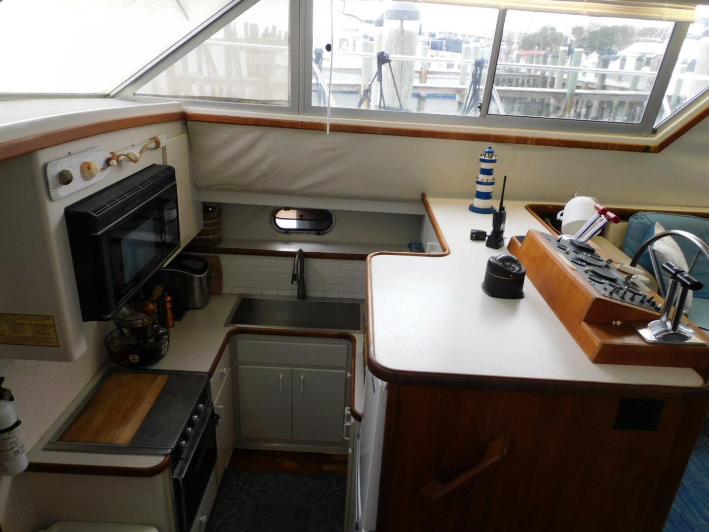 La Vida 44ft Carver Yacht For Sale La Vida 44ft Carver Yacht For Sale