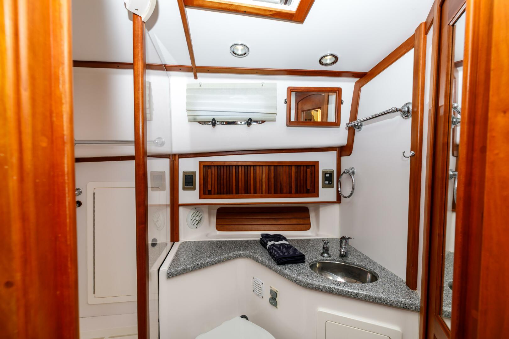 Southern Charm 40ft Sabre Yacht For Sale Southern Charm 40ft Sabre Yacht For Sale