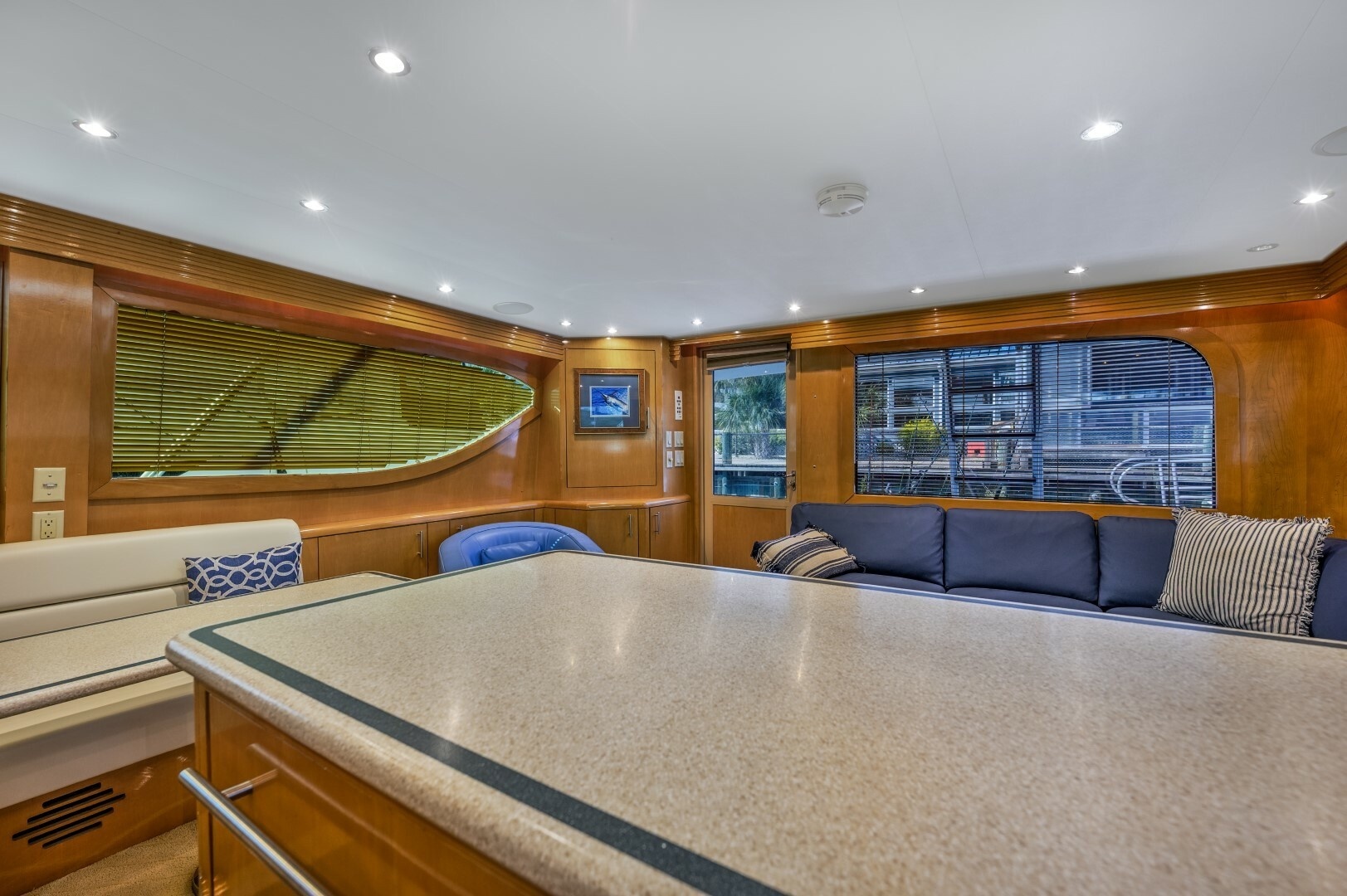 Good Medicine 55ft Hatteras Yacht For Sale Good Medicine 55ft Hatteras Yacht For Sale