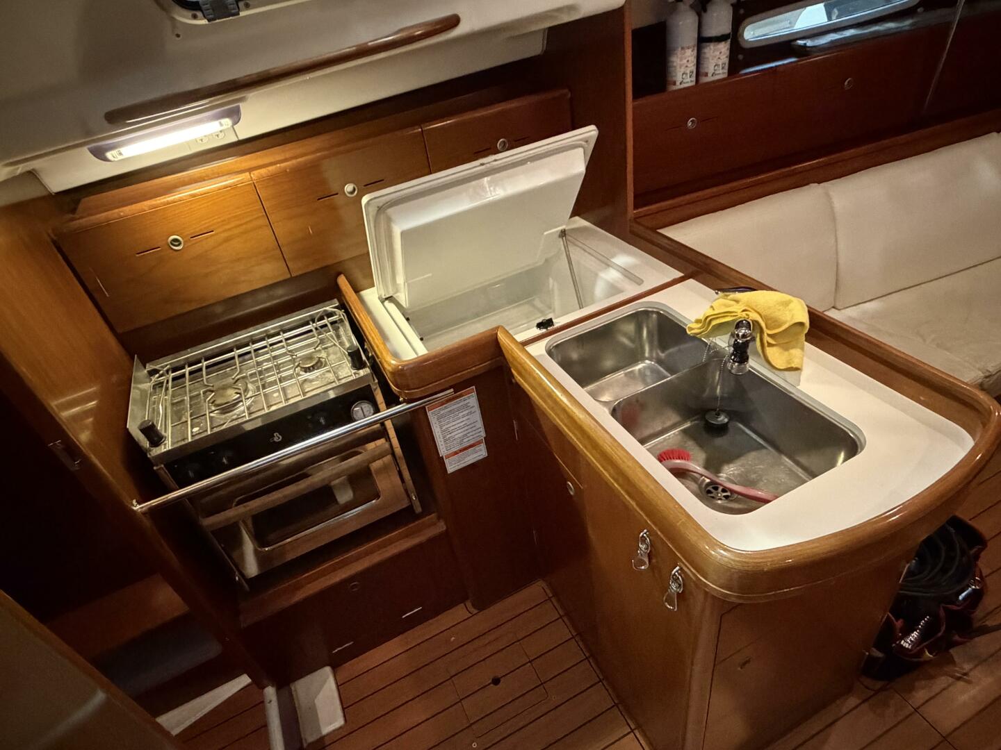 36ft Beneteau Yacht For Sale